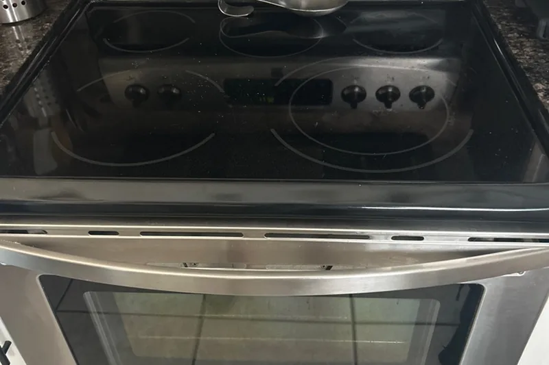 Saratoga, CA range and oven repair - ceramic glass cooktop, convection element, and precision temperature sensor calibration
